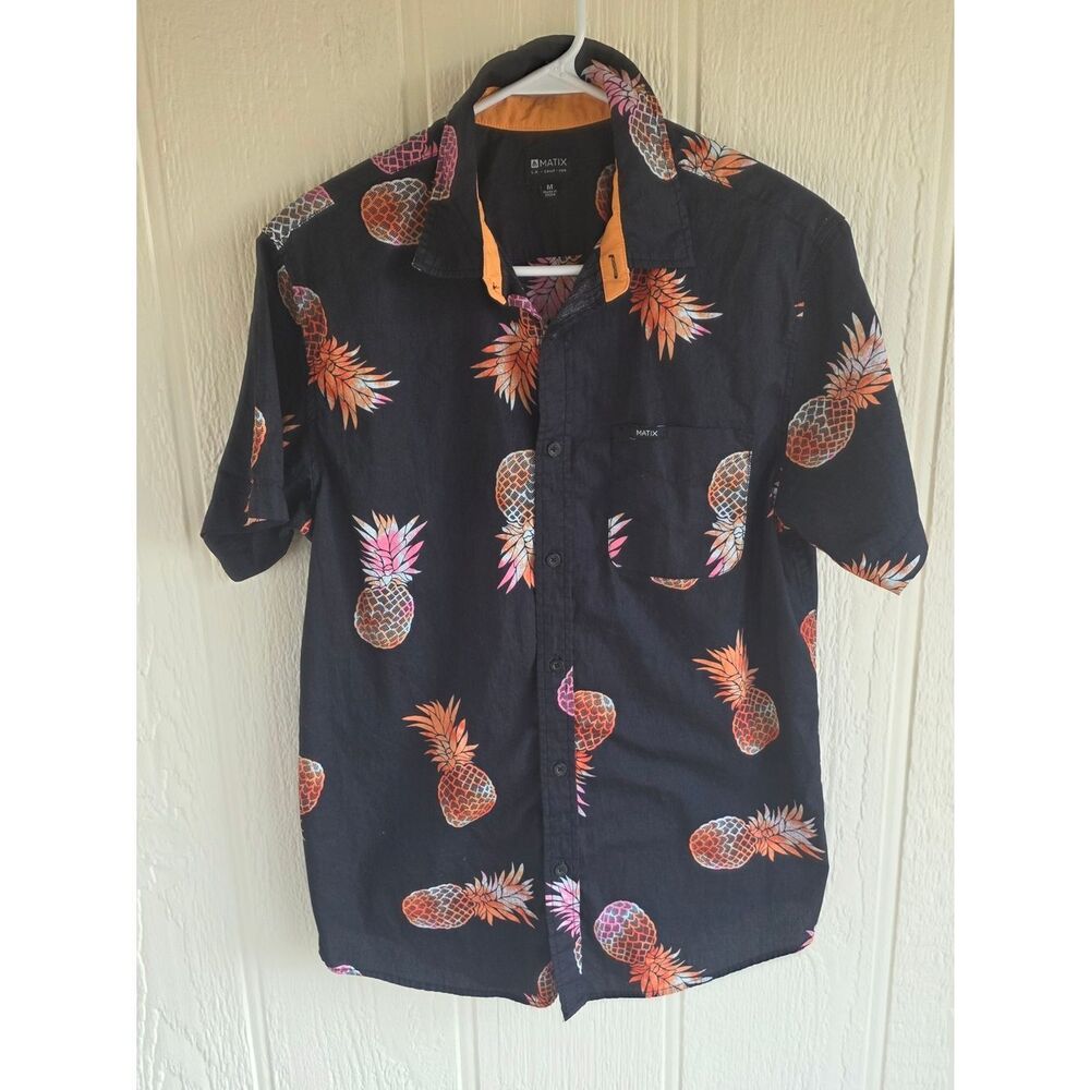 Men's Matix Hawaiian Shirt with Orange and Pink Pineapple Print, Size Medium